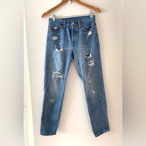 Levi's Light Blue Ankle Jeans - Picture 2 of 6